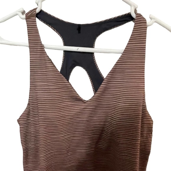 Prana Locano Tank in Moon Quartz w/Shelf Bra & Rushing on Sides - Picture 5 of 16